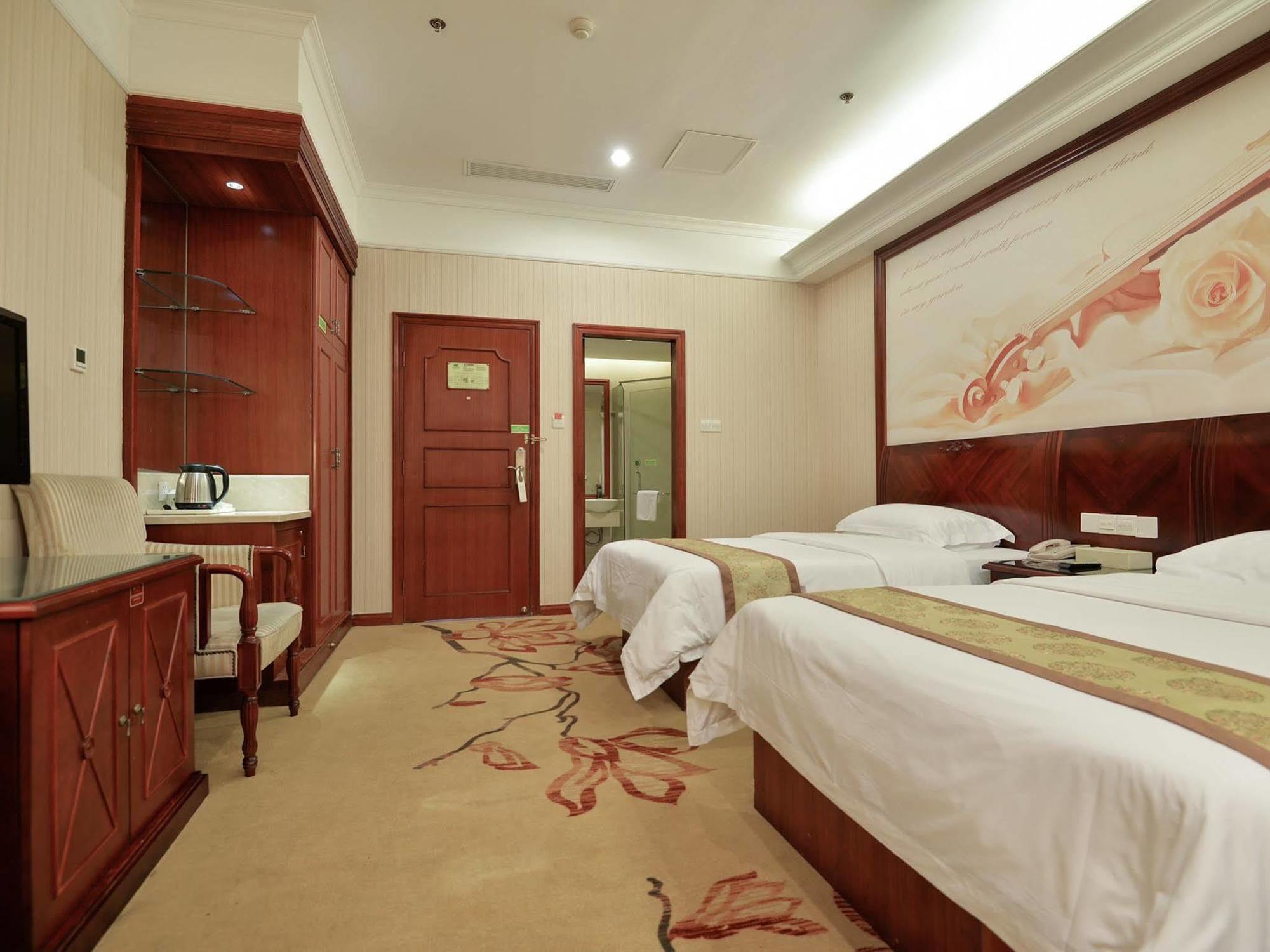 Vienna International Hotel Shanghai Songjiang Екстер'єр фото